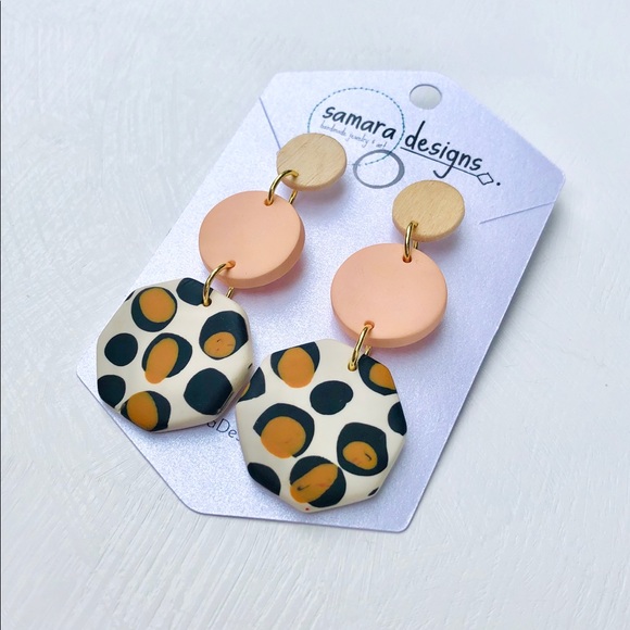 Animal Print Dangle Earrings - Picture 6 of 6